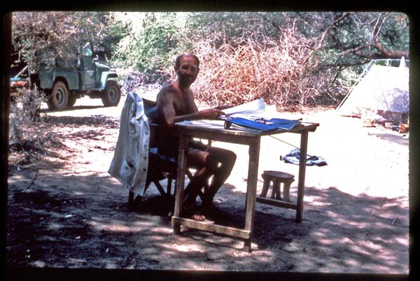 Glynn Isaac at his field desk at Natron (Peninj), Tanzania