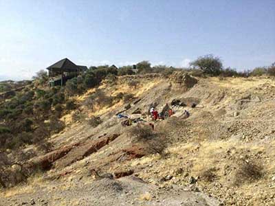 Excavation at HEB site, Olduvai Gorge